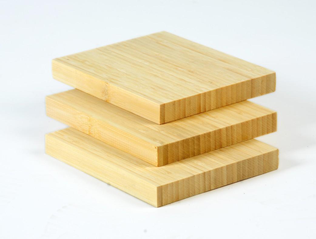 竹板材也叫竹家具板或竹集成材,表面美观,竹纹清新,雅香怡人,别具一番