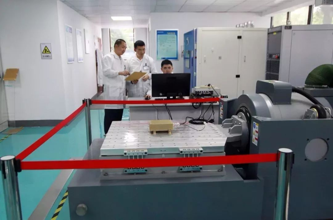 中国工程院院士叶声华是天津大学精密仪器系教授,是我国测试计量技术