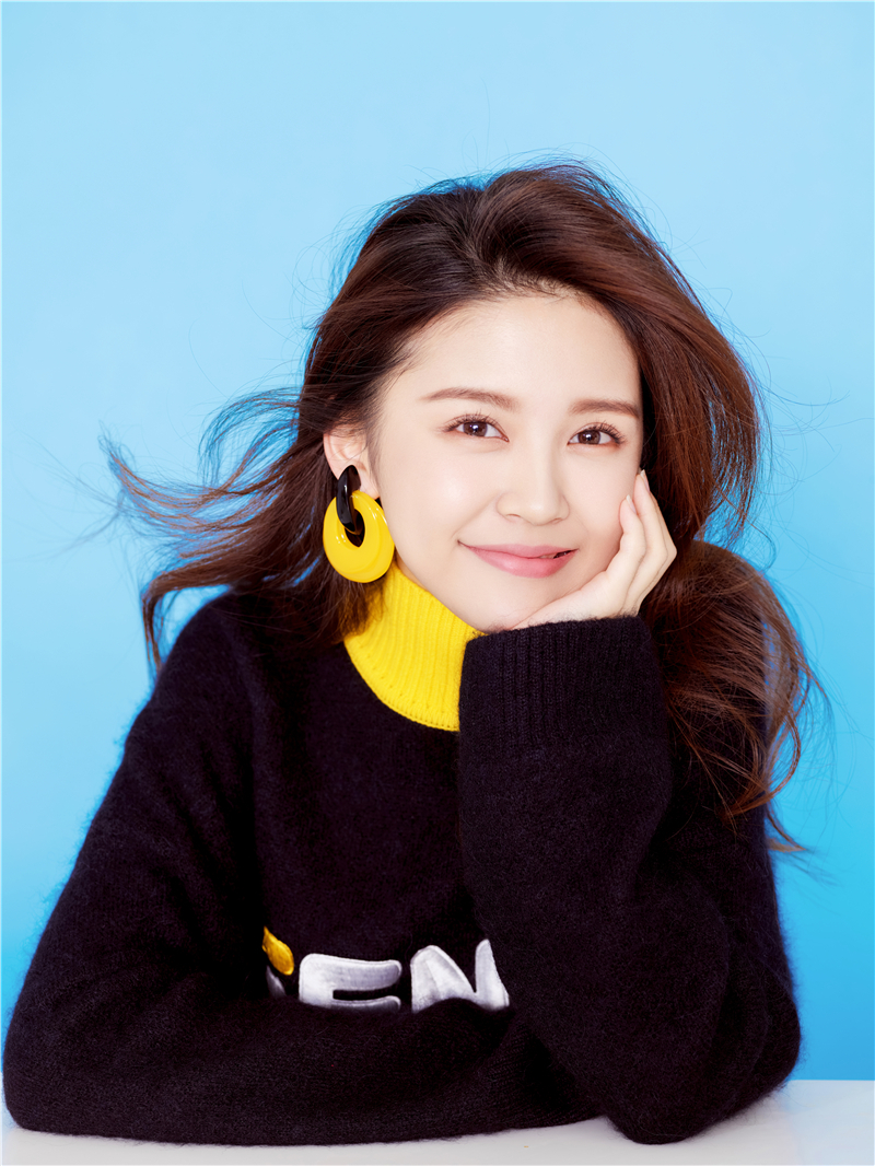 李紫莹化身氧气活力少女 暖暖的笑容超治愈__凤凰网