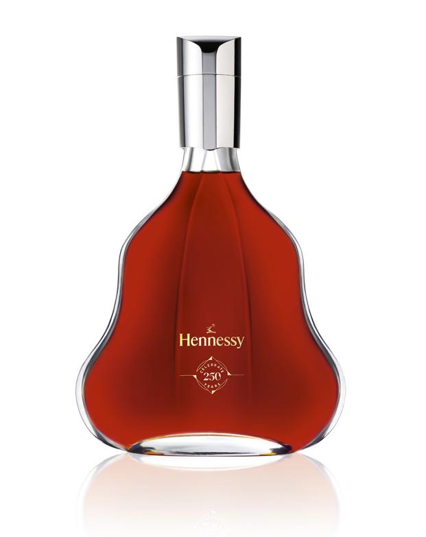 驭凡:品味轩尼诗250周年珍藏干邑白兰地