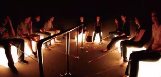 社创案例 | 黑暗中对话:让视障人士为明眼人指路__凤凰网