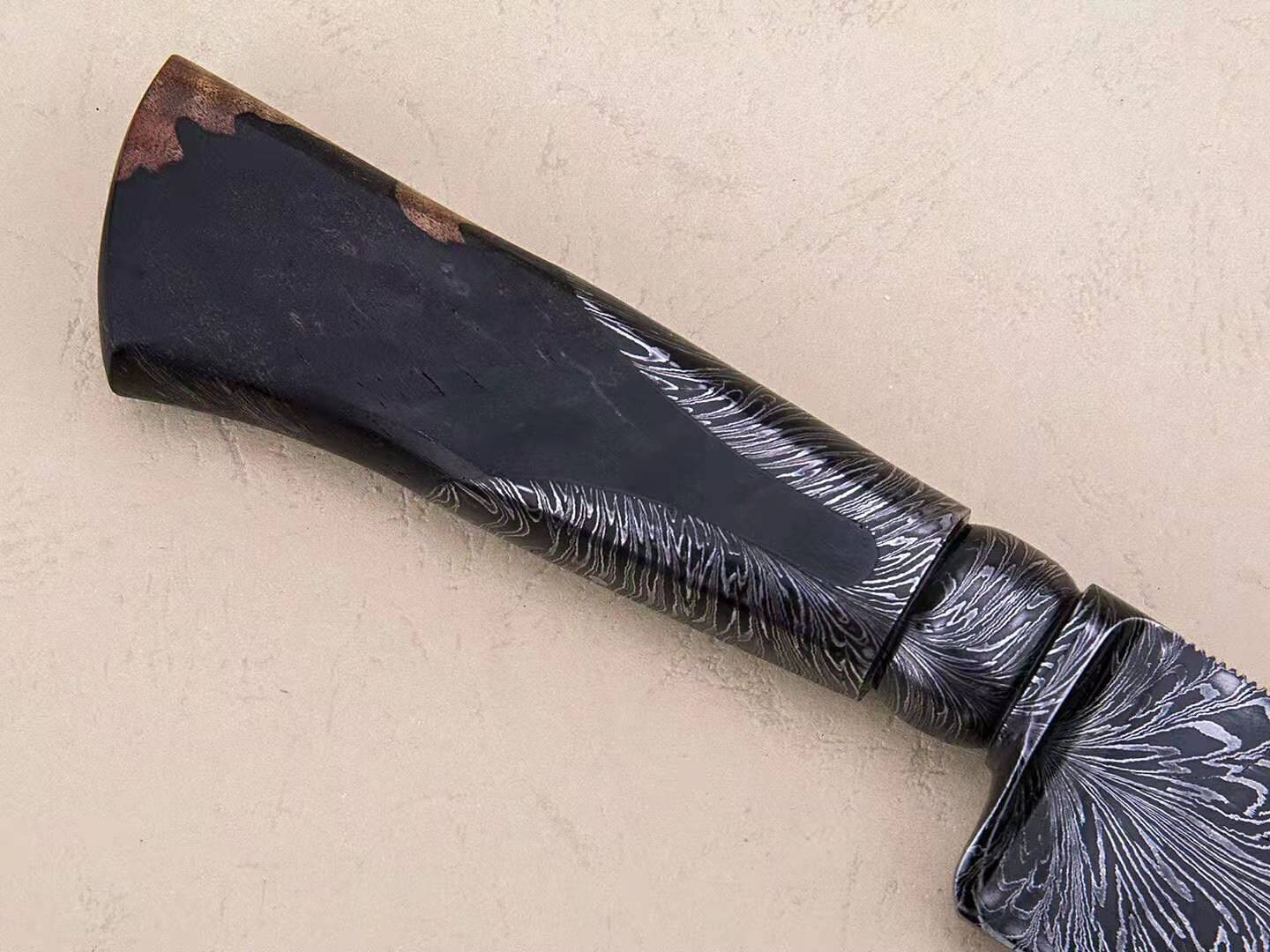 羽毛纹一体刚大马士革猎刀__凤凰网