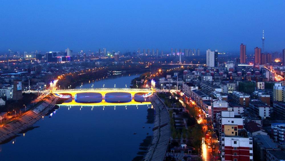 一,扶沟县吕潭鱼香吕潭鱼香是河南省周口市扶沟县吕潭乡的特色美食.