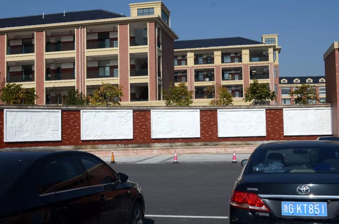 革故鼎新—东阳二中校史小记