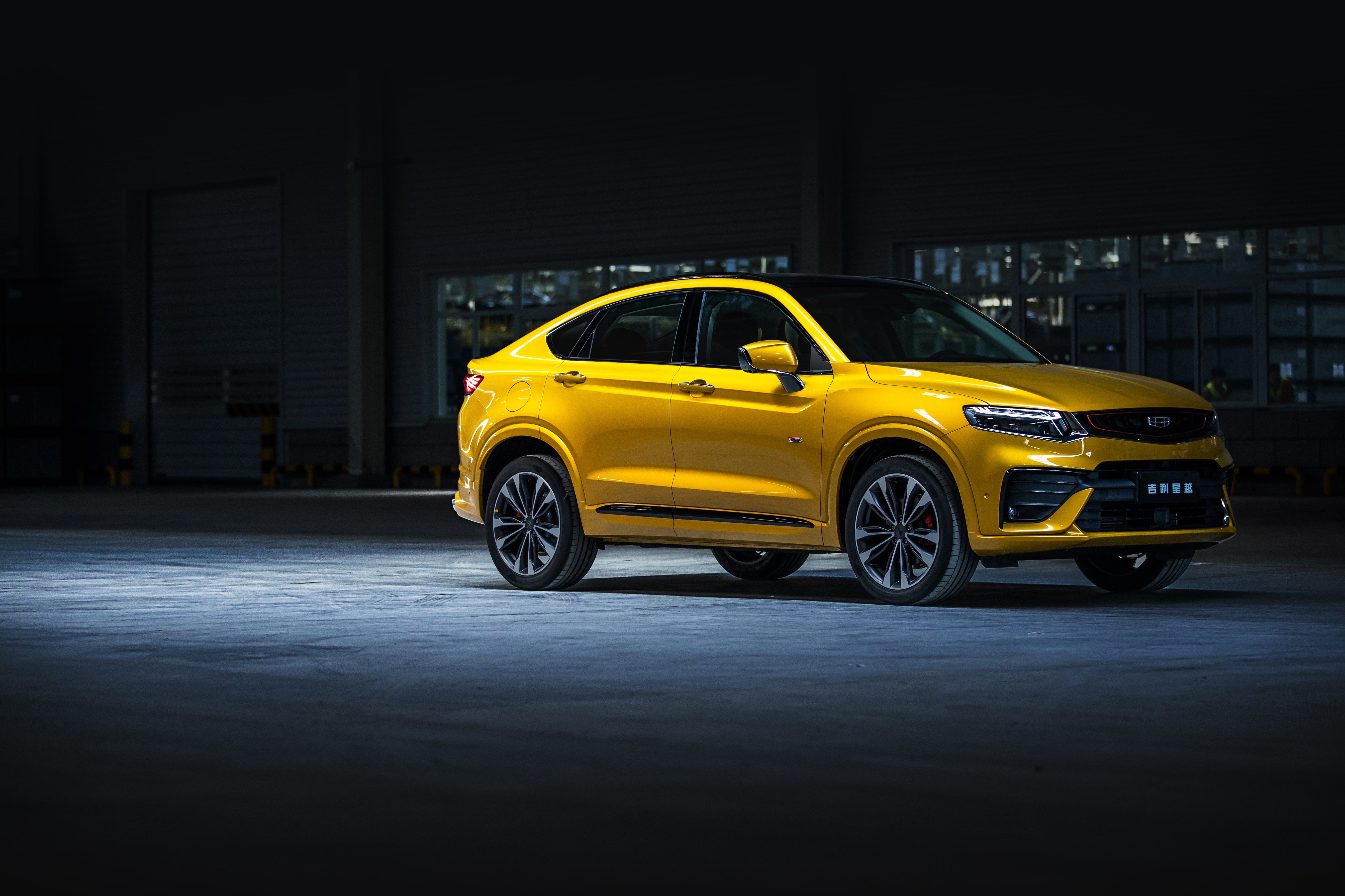 再现堆料王,吉利运动suv星越13.58万上市,标配l2智能驾驶 | 一线快讯