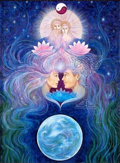 她通过绘画疗愈自己,带领我们畅游宇宙中灵性的世界