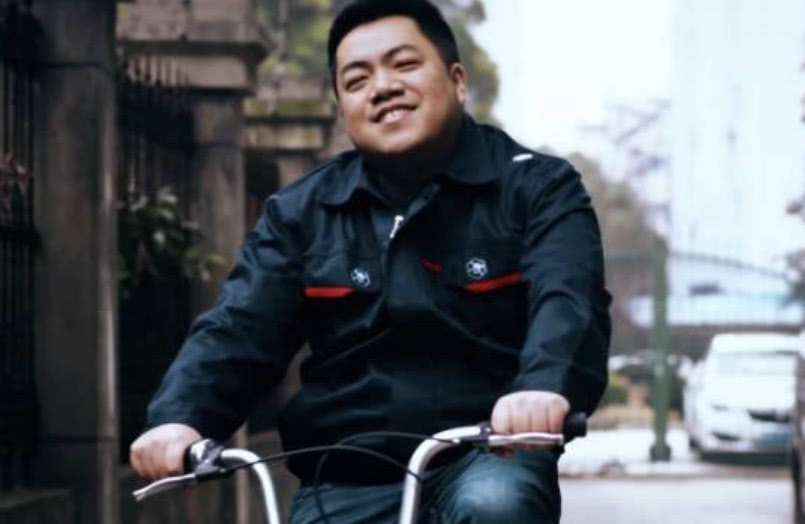 黄旭东出资一万美金自办天下第一武道会自费为魔兽做宣传