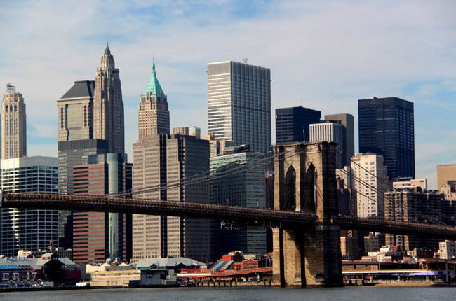 1957年我出生在新泽西州的纽瓦克市,当时纽瓦克还很繁华,有标志性的