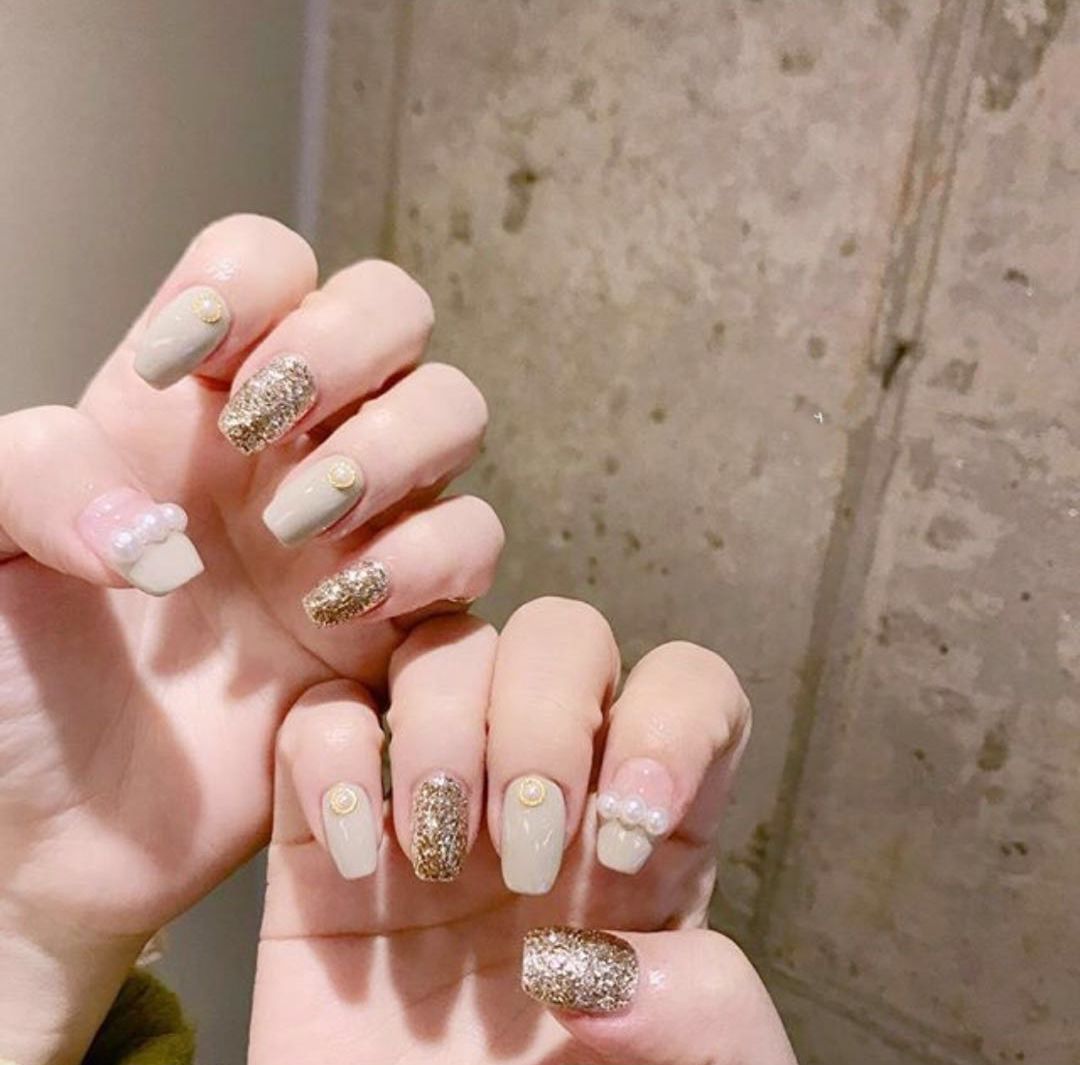 精艺-最近流行这款小珍珠美甲,超甜!__凤凰网