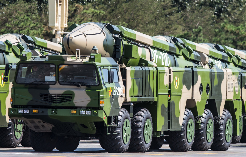 火光冲天东风21d导弹精准命中目标美专家称霸权时代终结了