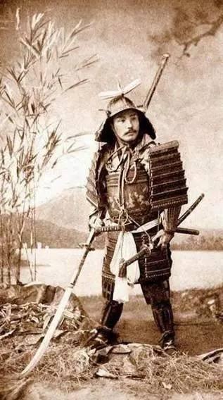 古代日本人究竟有多矮?看老照片简直惨不忍睹!__凤凰网