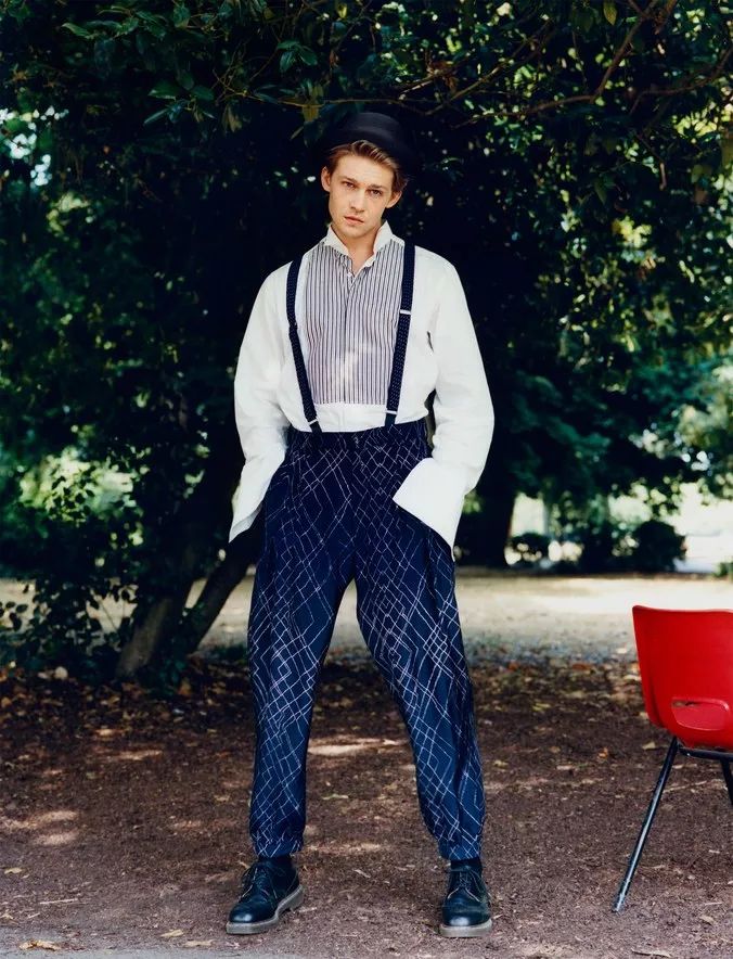 不喜欢过度分享自我的乔·阿尔文 | 赏色