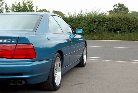 在当年的豪华品牌中,宝马的内饰是最不上档次的,这种优良传统一直沿袭