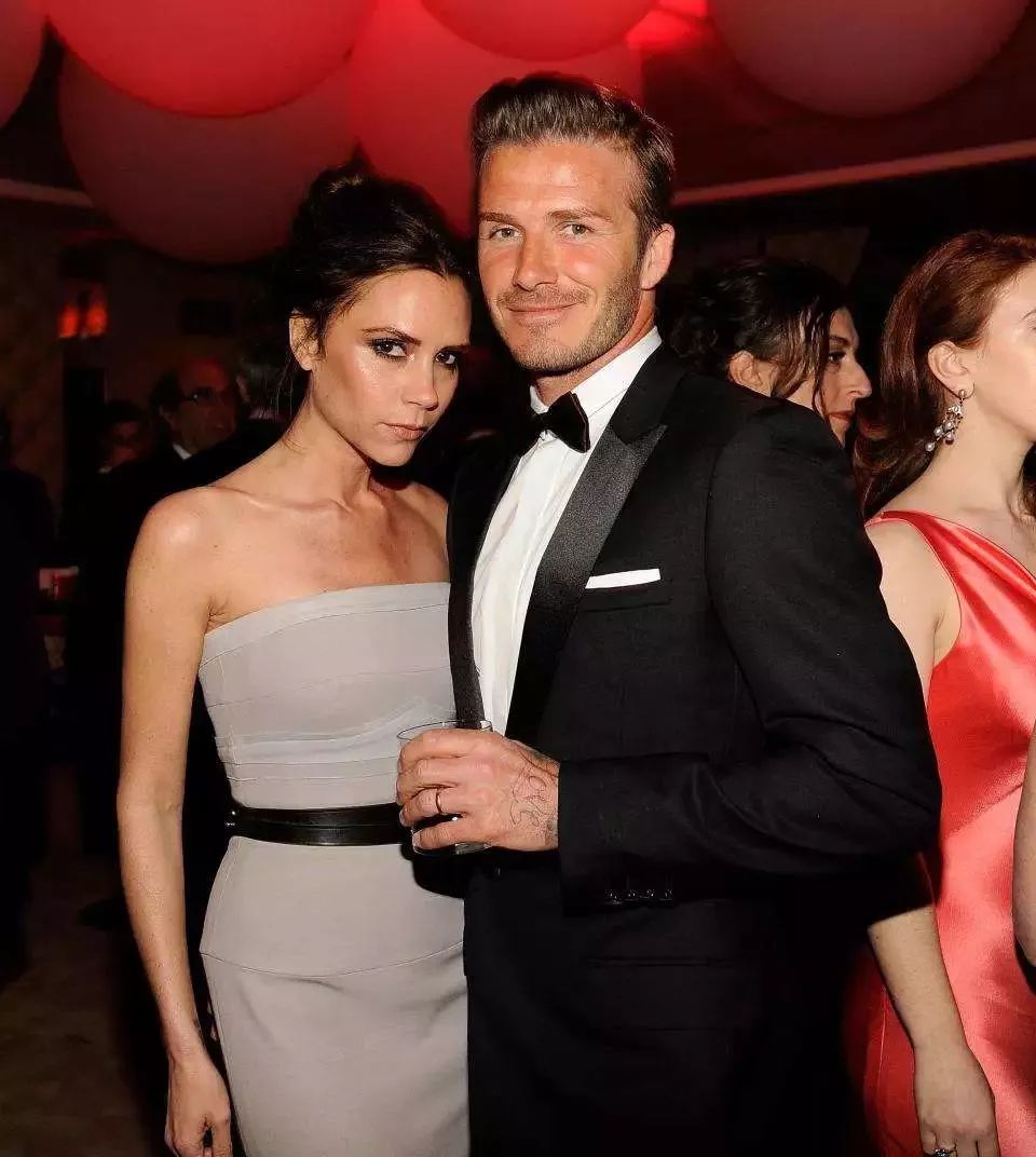 维多利亚•贝克汉姆：内心强大的女人，运气都不会太差__凤凰网