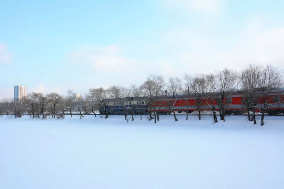 雪國列車k1227次列車