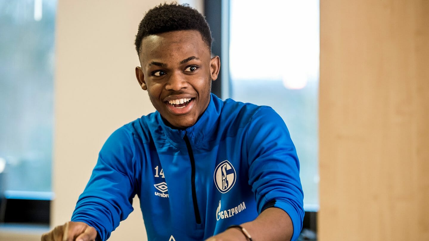 马通多:厄齐尔,拉基蒂奇和萨内都是我的榜样