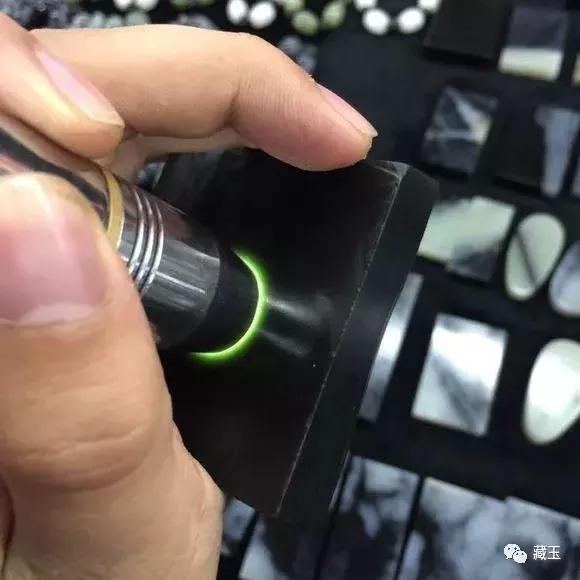 玉中大美——和田玉里的青之韵味!__凤凰网