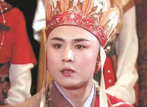 西游记里凡人和尚都像唐僧一样怕妖怪他抡起沙包拳头就打