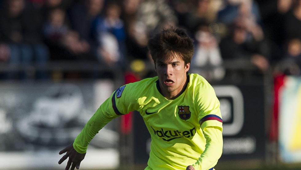 需要实战,巴萨在西甲中寻找球队让普吉前去锻炼