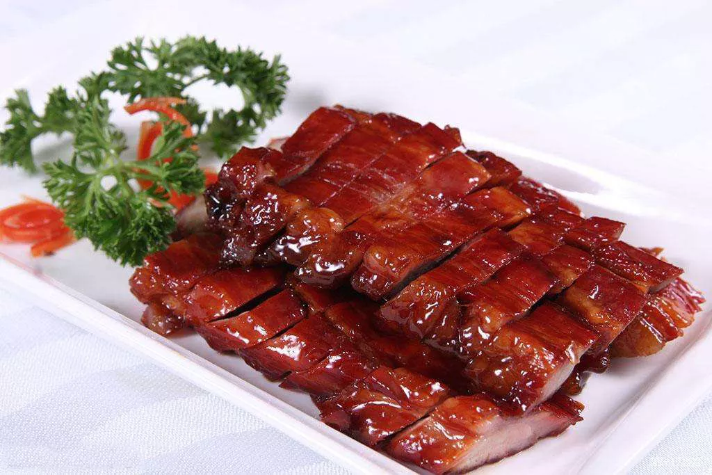 叉烧就像暖男,和广东人形影不离.