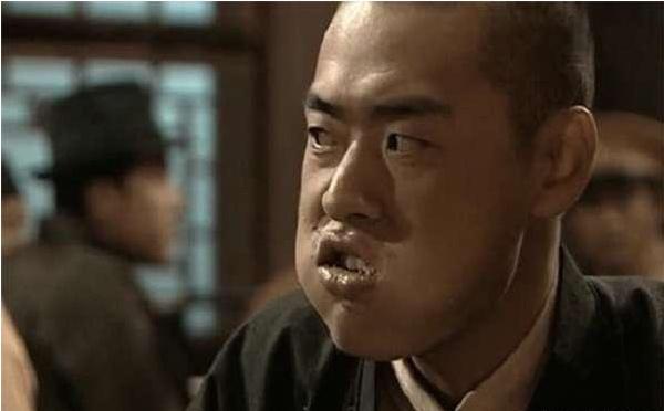 亮剑张桐教你如何吃宴席相比之下新版亮剑太弱