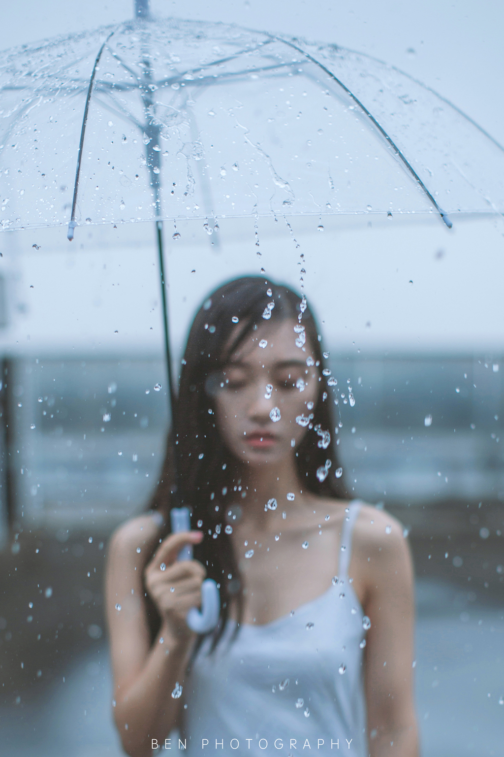 雨愛-女生溼身淋雨-竹本先生人像作品