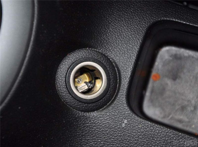 以前也只用来点烟,不过由于禁言的宣传,现在我们很多车上只有点烟器口