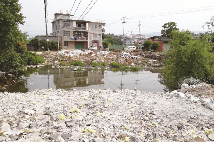 福州南嶼渣土填河道並違建廠房至今仍不拆是監管不力還是背後有瓜葛