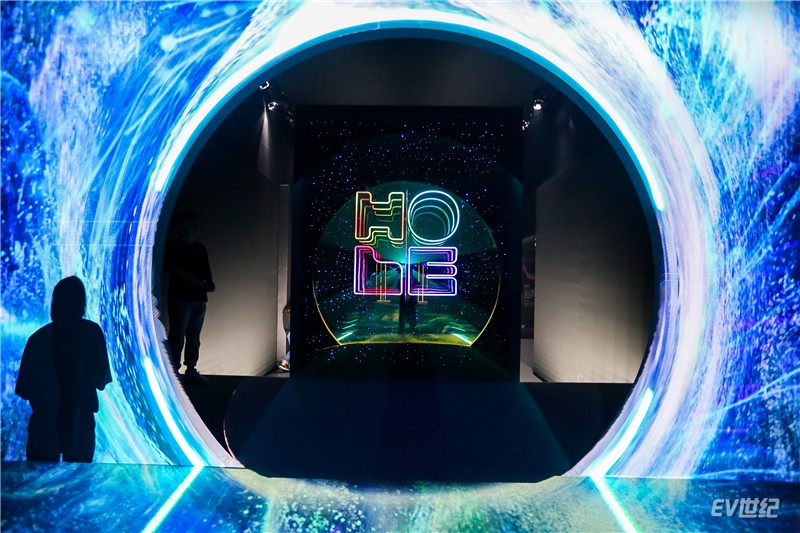 2019南京创新周 开沃"蓝鲸号"开启黑科技之旅__凤凰网