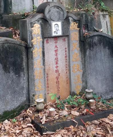 葛肇煌一手创立14k,本是帮会龙头大哥,为何自封双花红棍?