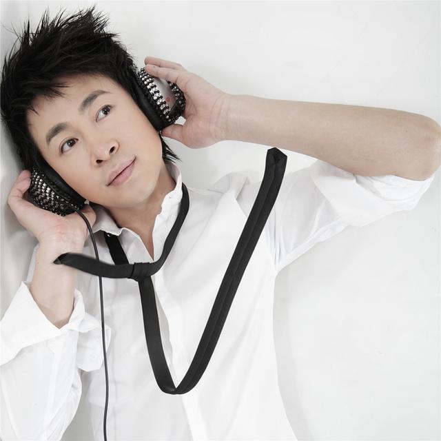 没有房》《qq爱》《粉红情歌》的原唱及作者著名流行歌手孙辉来到现场