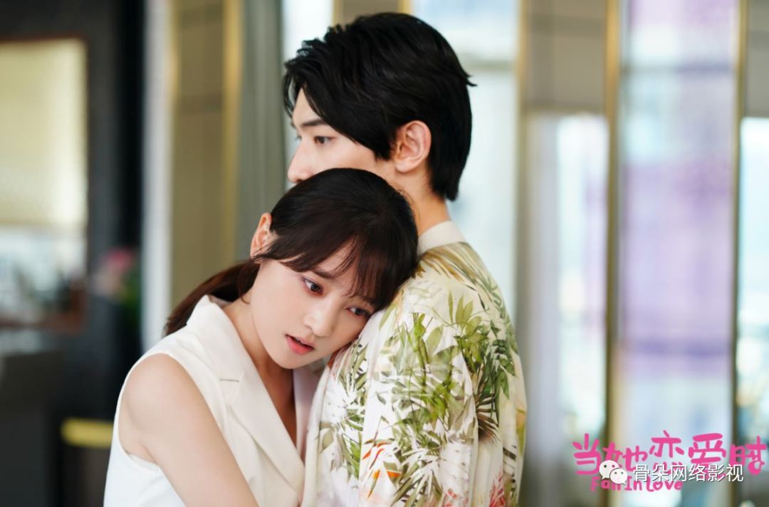 多cp强女主当她恋爱时的新型偶像剧法则