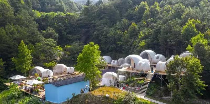 锦里沟星空民宿,带你走进童话世界,住在泡泡里看银河系