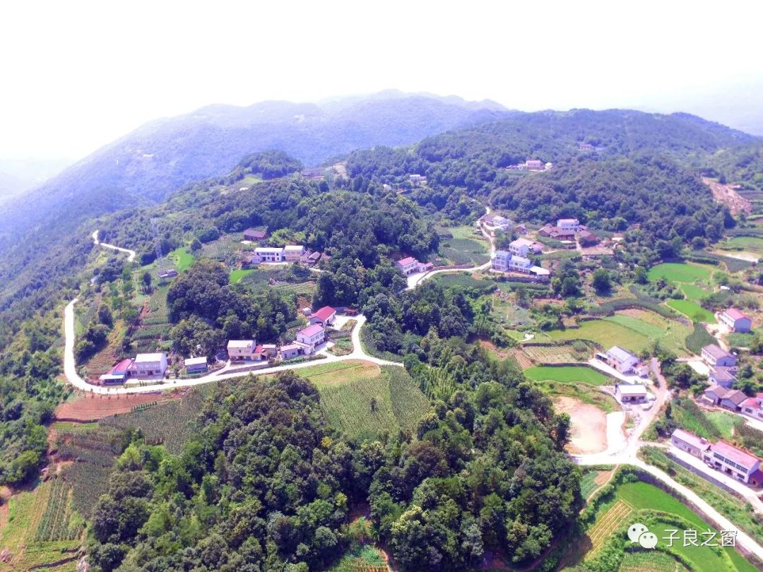 子良镇董家山村航拍