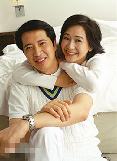 当红女星为结婚选择息影,7次怀孕4次流产,二女儿比她还要红__凤凰网