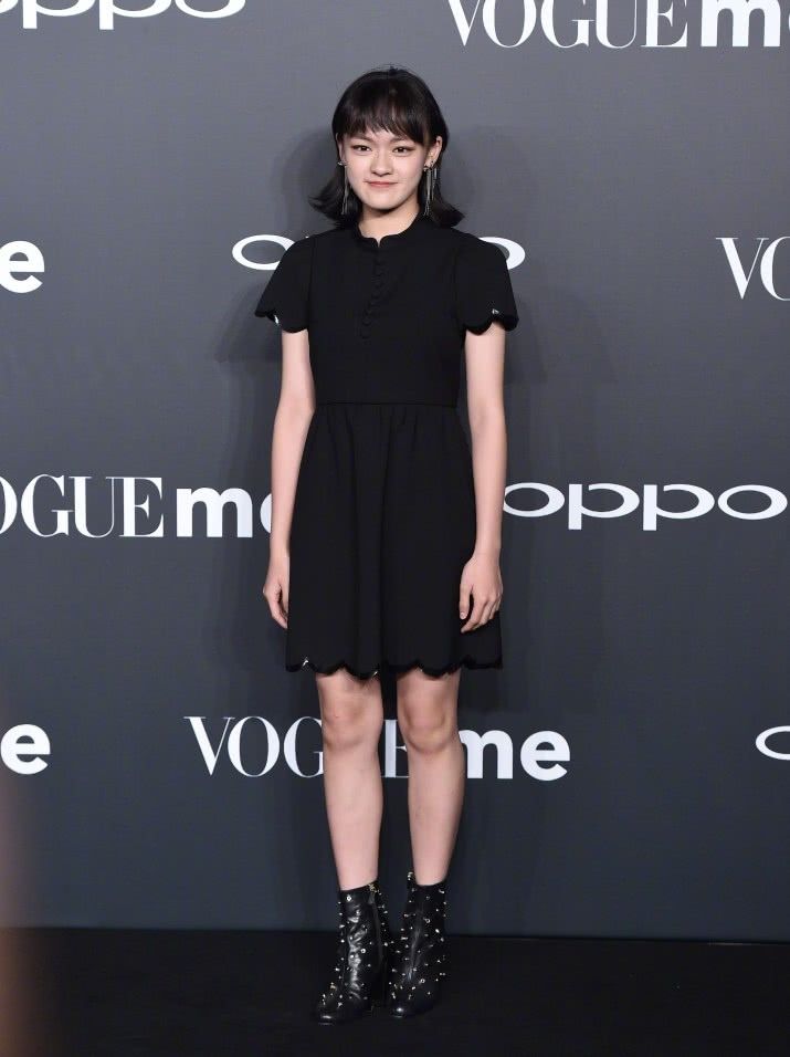 文淇大秀造型雷人,看上去年老十岁,头发贴头皮被吐槽时尚灾难!