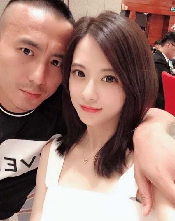 毛剑卿身穿dg还怒怼网友: 你管不着__凤凰网