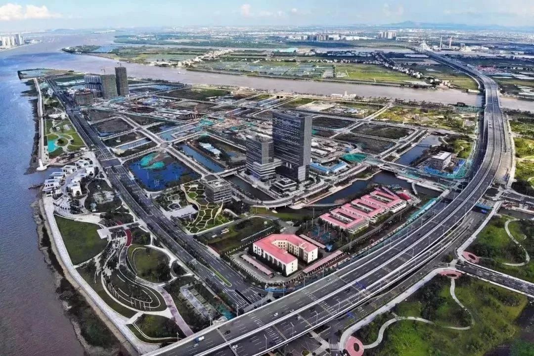首个南沙明珠湾起步区CBD“地下休闲商业连廊”跃然成型__凤凰网