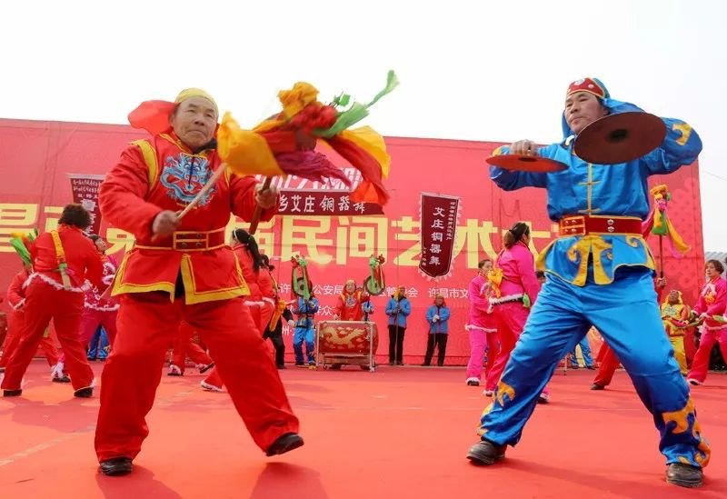 许昌求雨“神技”铜器舞，被这个村整火了__凤凰网