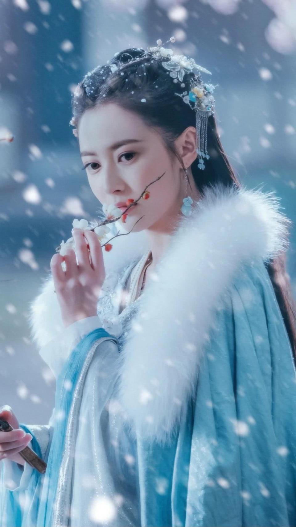 陈钰琪新剧两世欢公布最新剧照网友却感叹唐嫣眼光不错