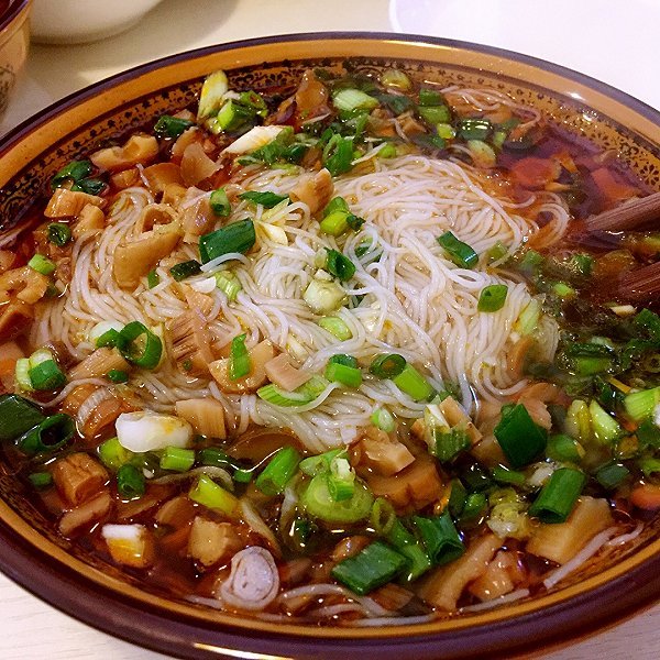 绵阳米粉一个城市的早餐装在碗里的情怀