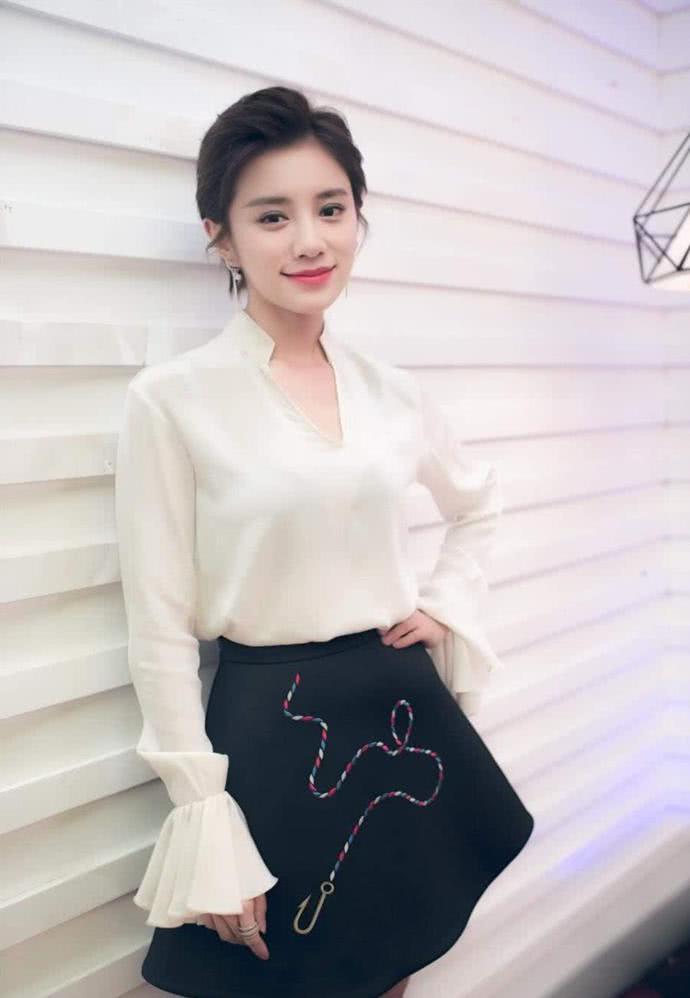曾经风光无限的浙江卫视一姐伊一，为何会沦落到如此地步？__凤凰网