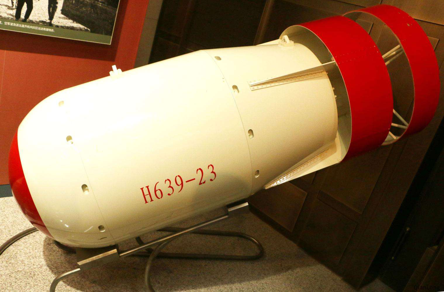 1954年3月26日试爆的1千1百万吨巨型战略核弹ROMEO图片素材-编号13318368-图行天下