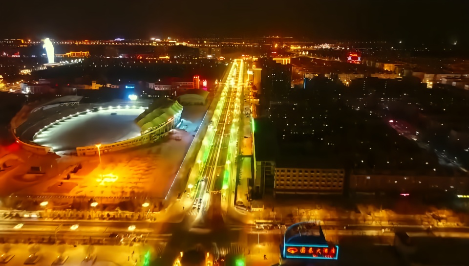 魅力嘉峪关——春节花灯夜景震撼人心