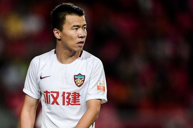 足球丨盖坦离开一方?孙可训练强度大!恒大缺少外援前锋