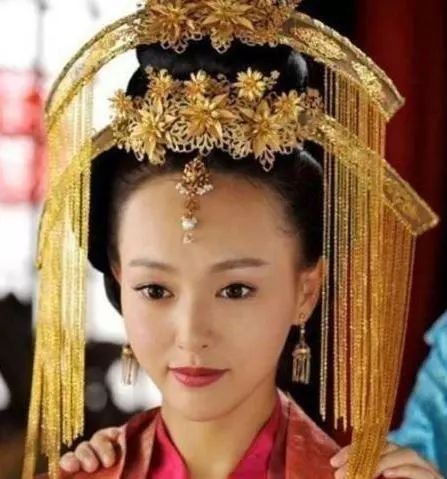 凡是演古装的女星都逃不过的厄运唐嫣为此只能演傻白甜