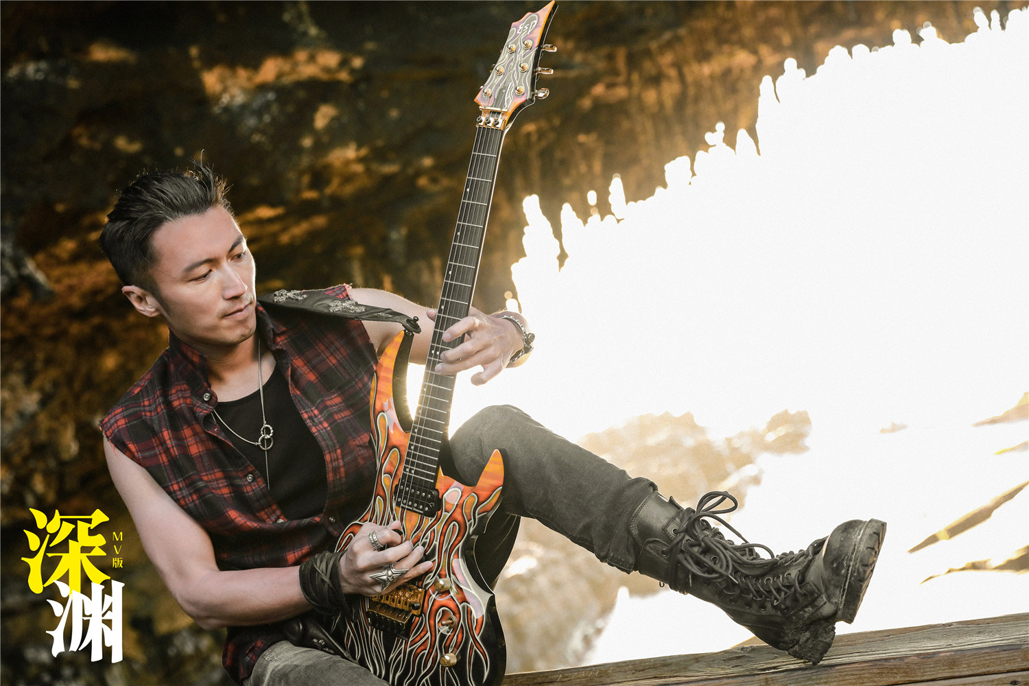 谢霆锋全新单曲深渊mv首发演绎南澳洲公路摇滚秀