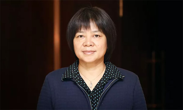 贾文勤 微信公众号@上海证券报 图全国人大代表,证监会首席会计师兼