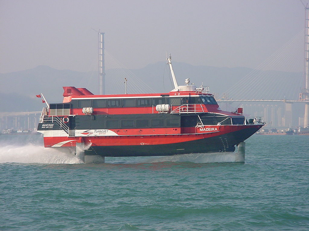 插翅难飞的水翼船