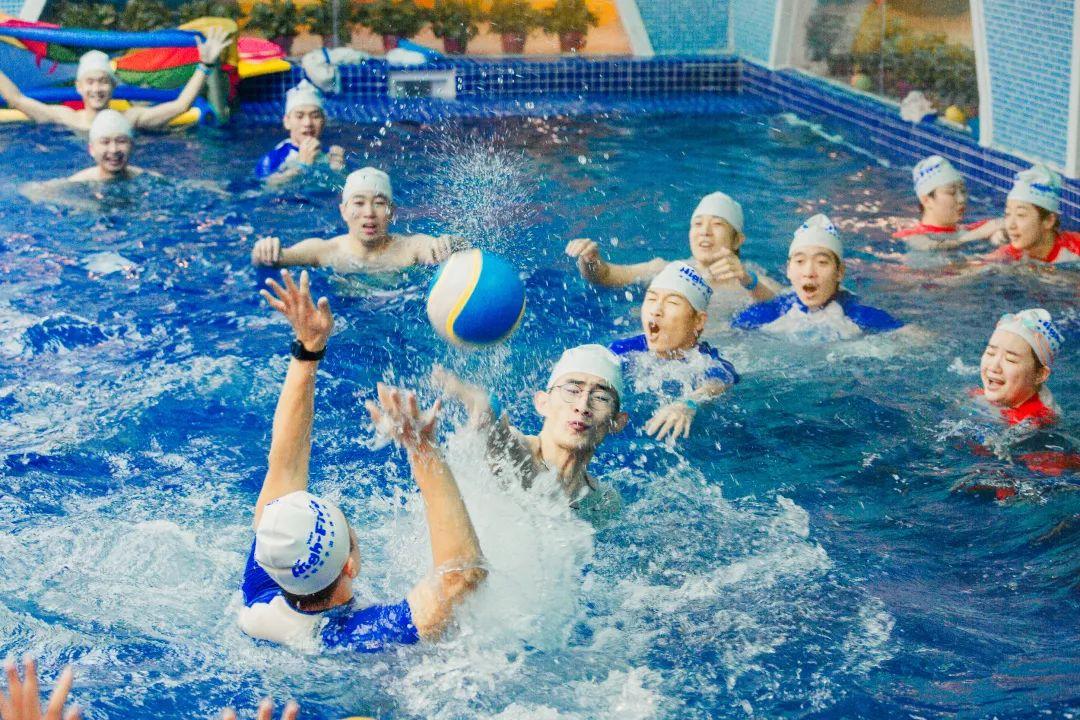 水球的普及率超过了足球;在瑞典,挪威和丹麦,水球甚至被称为"第一运动